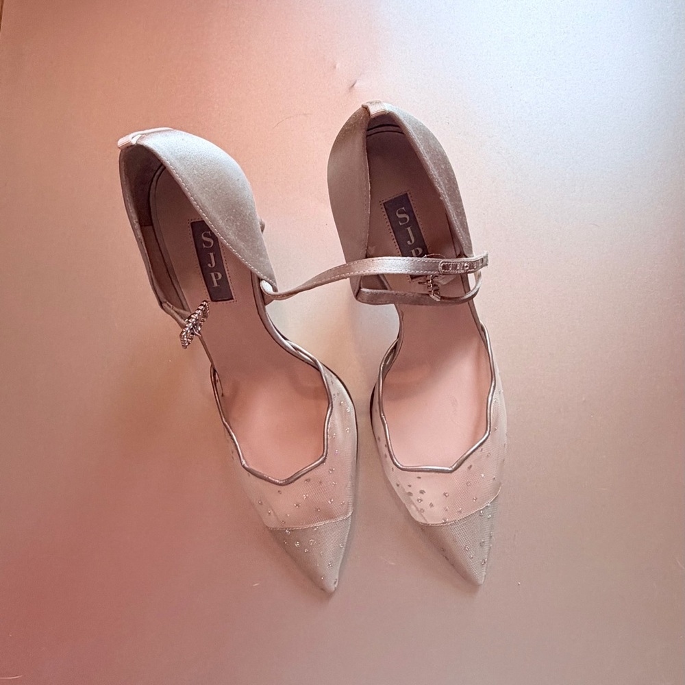 SJP by Sarah Jessica Parker Cream Satin/mesh Ankle Strap Heels size 38
